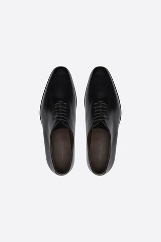 WHOLE CUT SHOE